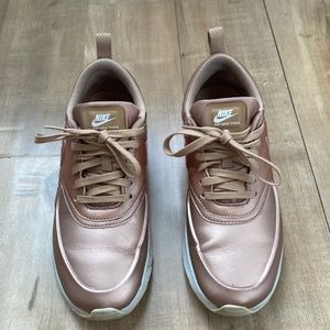 Nike Air Max Thea metallic sneakers!